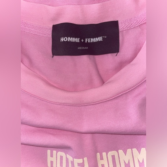 160. Hotel Homme Femme Tee - Picture 5 of 7